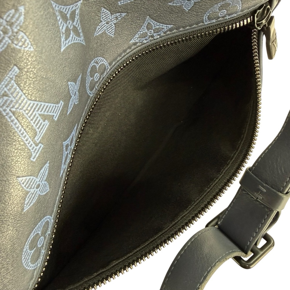 Louis Vuitton Shadow Monogram Discovery Belt Bum Bag - Picture 6 of 11